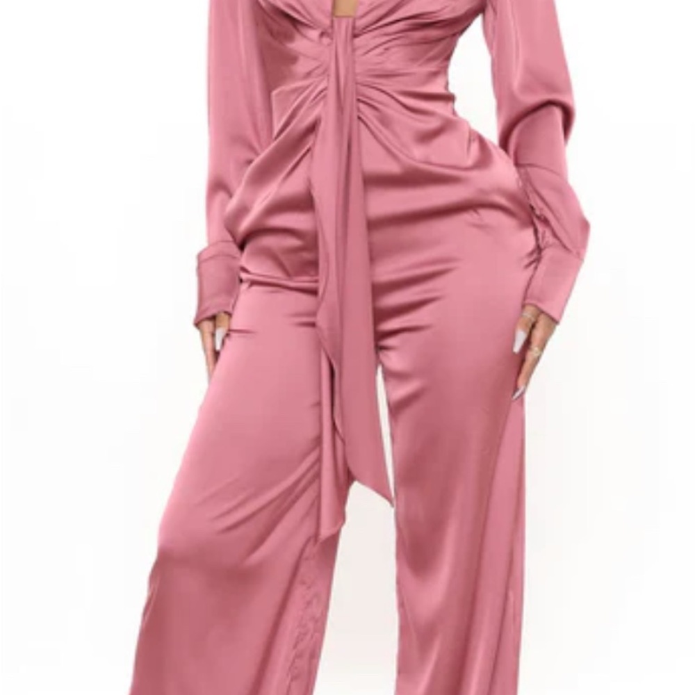 Fashion Nova Fabulosity Stretch Satin jumpsuit size 1X color-Mauve.
